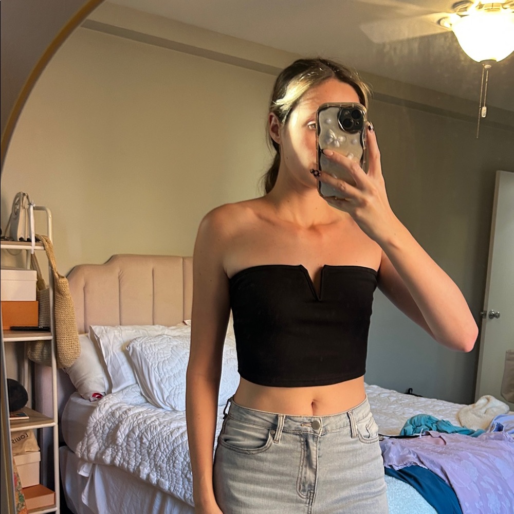 SHEIN Black Strapless Crop Top